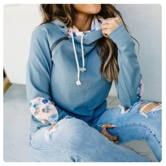 AMPERSAND AVE Tops - Ampersand Ave Doublehood Sweatshirt with Floral Elbow Patch Size Large